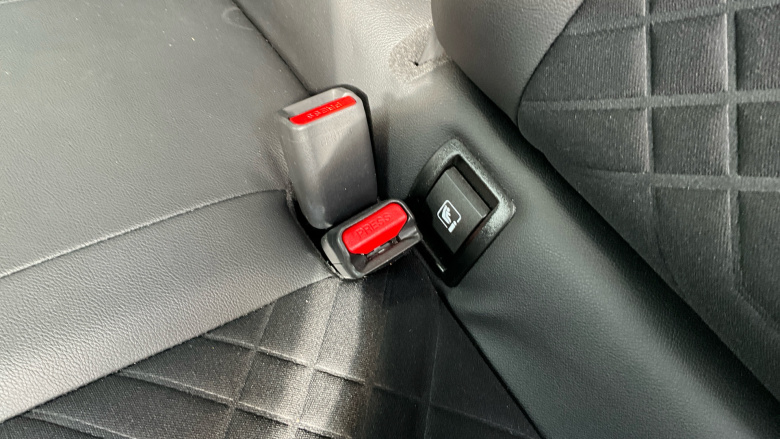 Nissan Juke 1.0 DiG-T 114 Tekna 5dr Petrol Hatchback